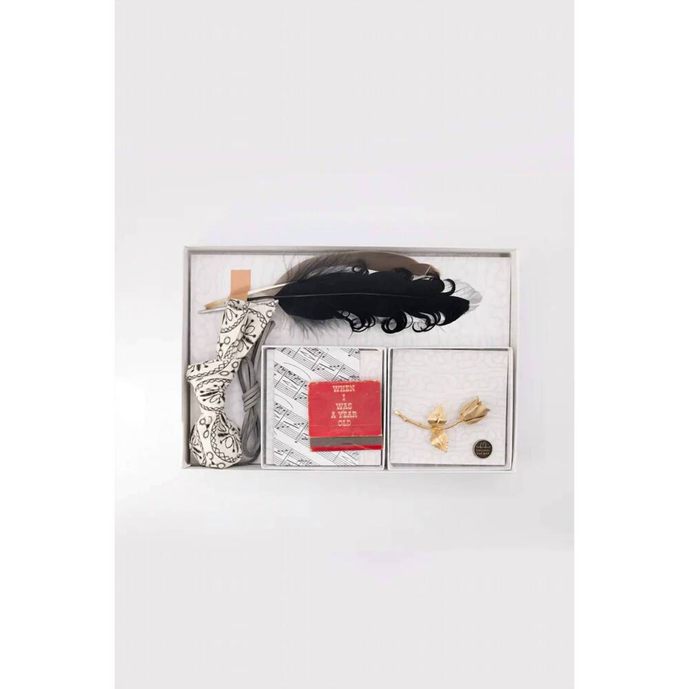 NEW FLEASTYLE unisex rocker hat styling kit in rose brooch